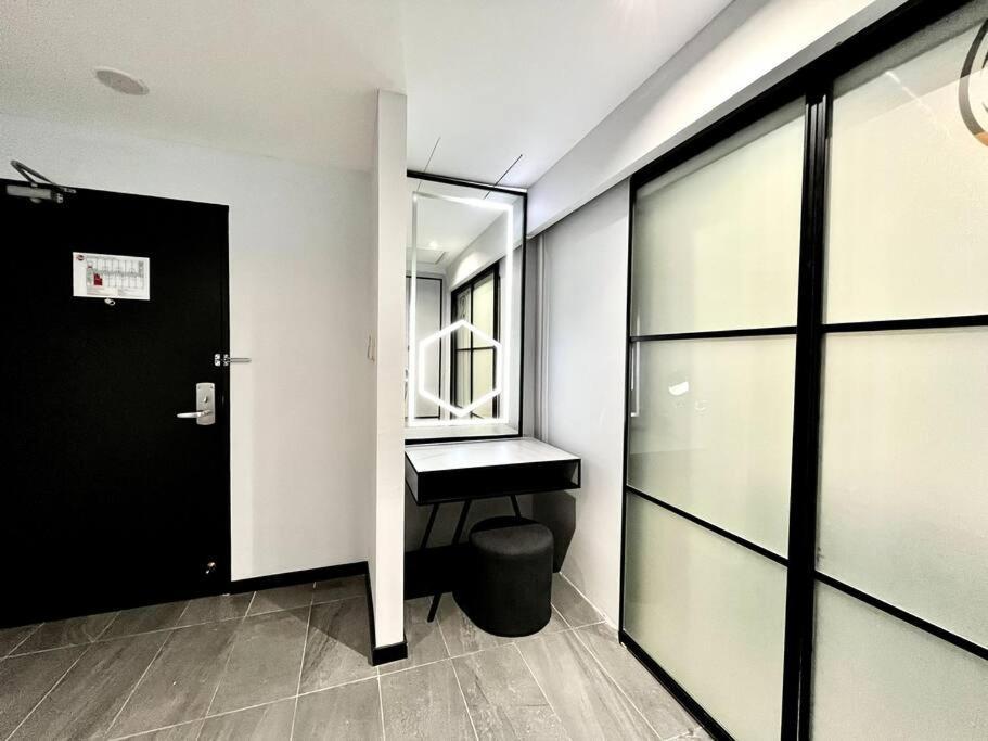 #16 M101 Dang Wangi Klcc View Pool By Livin Apartment Kuala Lumpur Ngoại thất bức ảnh