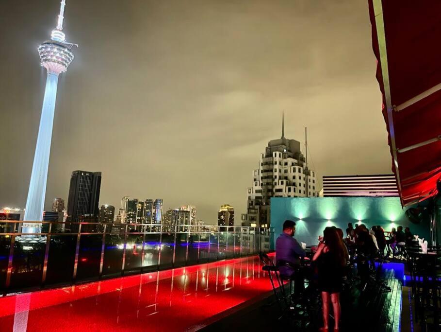 #16 M101 Dang Wangi Klcc View Pool By Livin Apartment Kuala Lumpur Ngoại thất bức ảnh